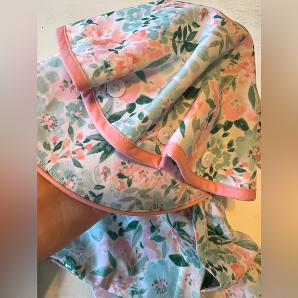 Busy Bee Smocks Finlee Floral Two Piece Swim w Bonnet - Picture 4 of 6